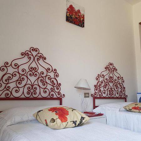 סן ג'ימיניאנו Guest House Edera מראה חיצוני תמונה
