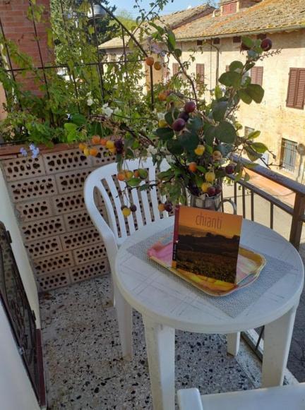סן ג'ימיניאנו Guest House Edera מראה חיצוני תמונה